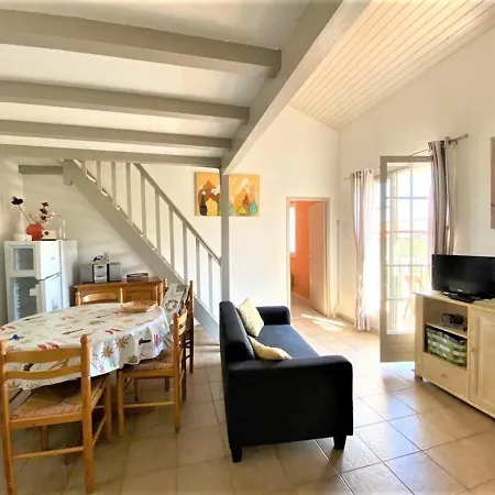 Apartment Saint-georges-de-didonne, 4 Pieces, 6 Personnes - Fr-1-738-21 Saint-Georges-de-Didonne